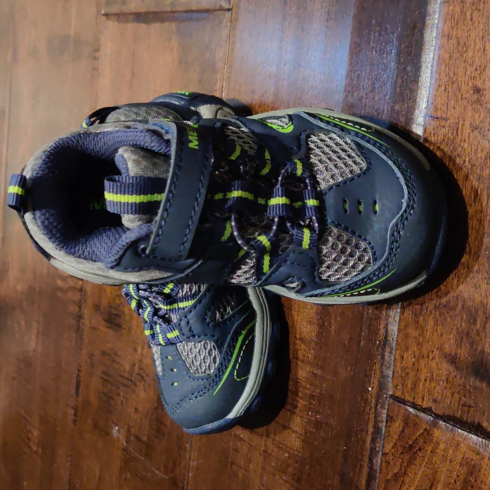 Merrell• Kids Trail Quest Jr Shoes
